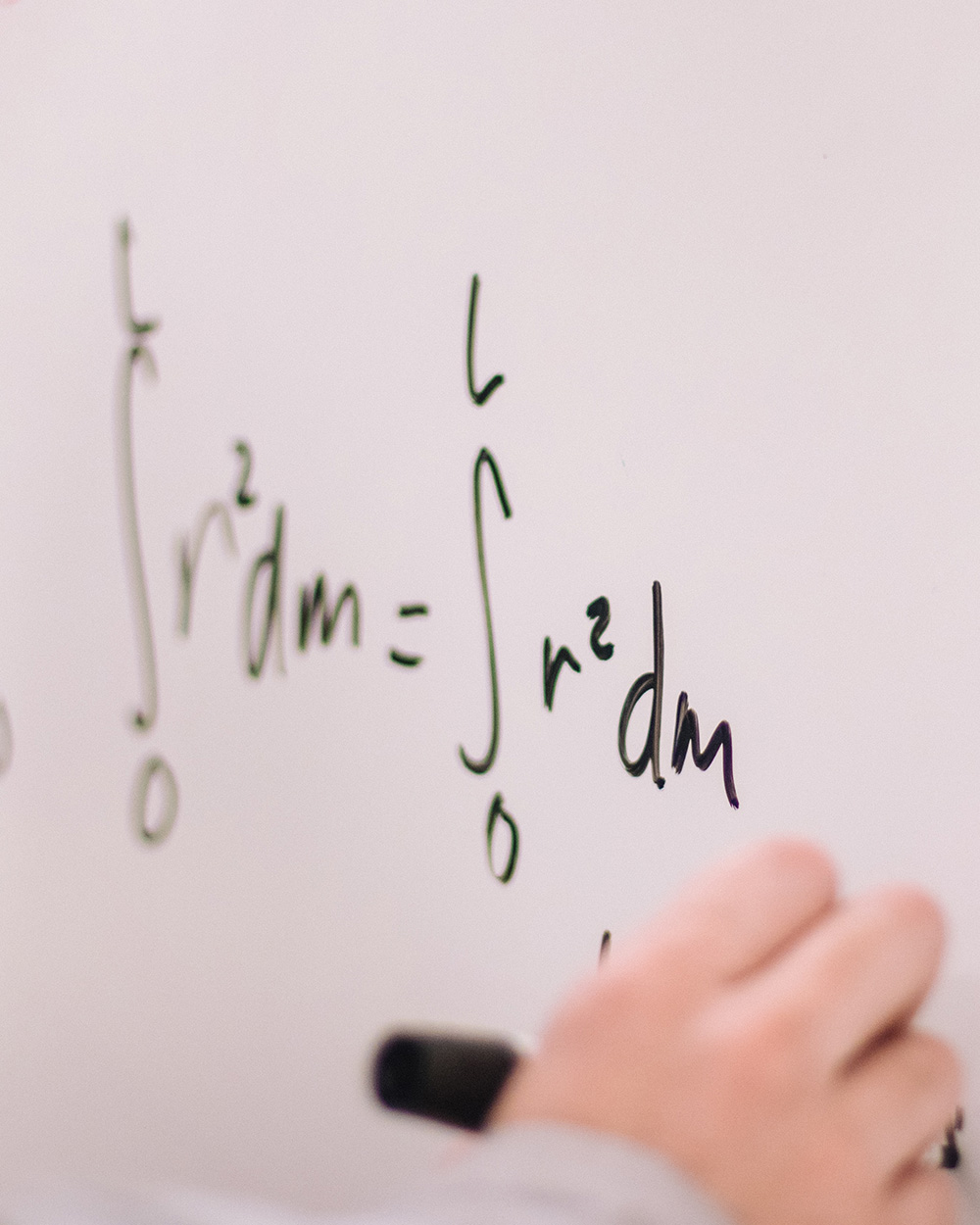 jeswin-thomas-hecib2an4T4-unsplashcrop